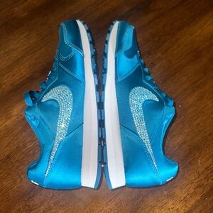 **New** Nike MD Runner 2 New  w/ Aqua Crystals- Women's size  10.5
